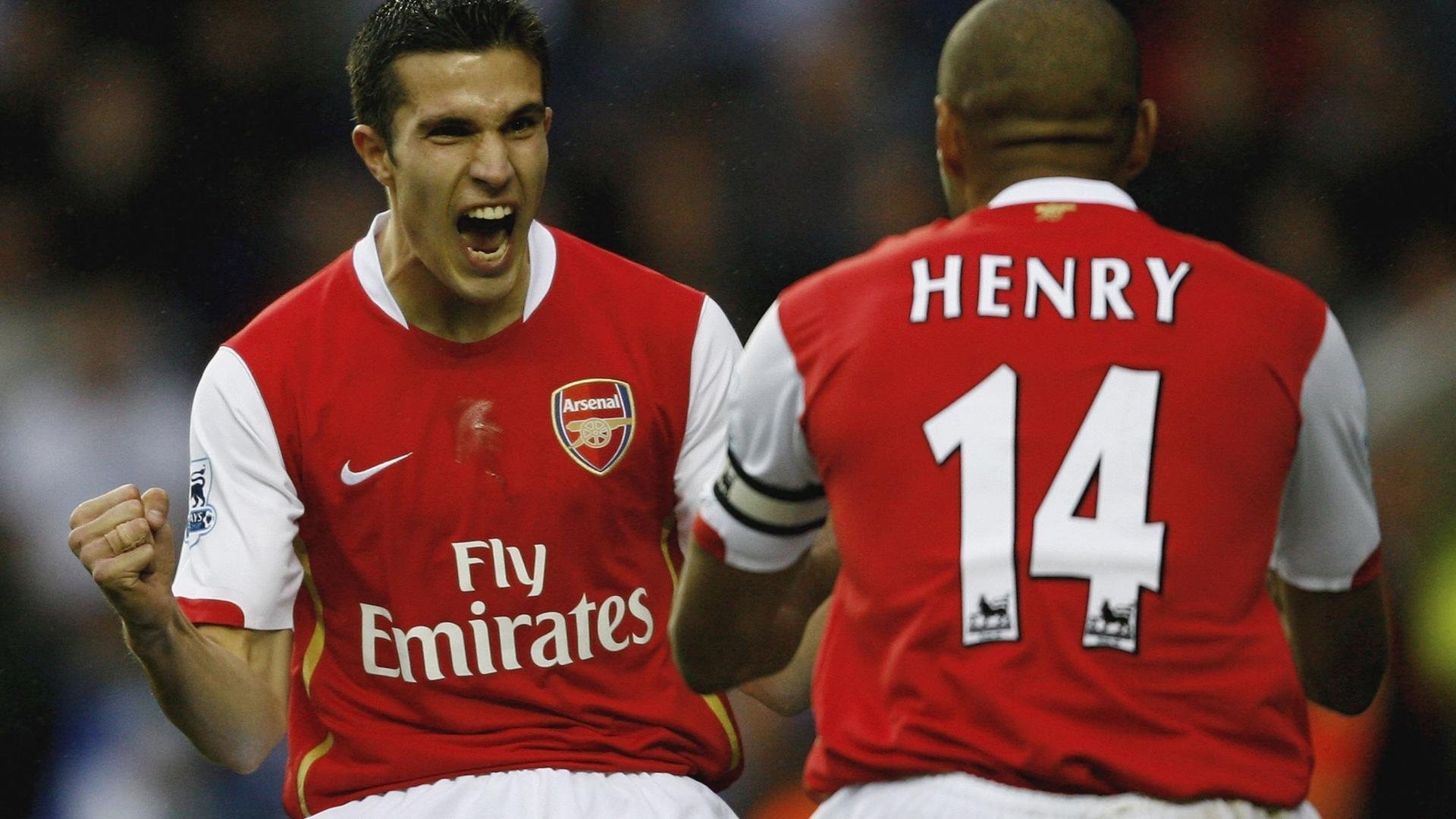 威少替补登场连续推进打乱对手防线，威少给谁打替补